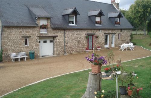 Lassay-les-Chateaux Bed & Breakfast | Les Basses Rouves Niort