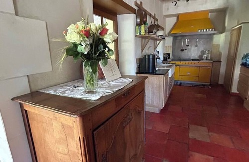 Cherveux House | Les Chènevottes large gîte, family gatherings, friends, colleagues