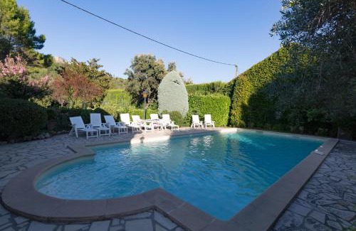 Cornillon Apartment | Les chênes verts