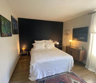 Le-Petit-Pressigny Bed & Breakfast | Les Chambres de l'Aigronne