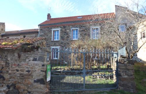 Blesle House | Les Chardonnerets - Jardin - Campagne