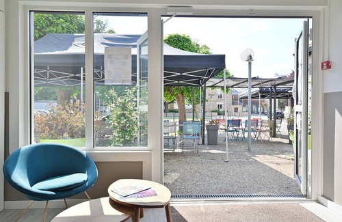 Villiers-le-Bacle Hotel | Les Chevaliers des Balances