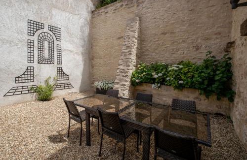 Saint-Romain House | Les Demeures du Tonnelier 'La Maison Pini'