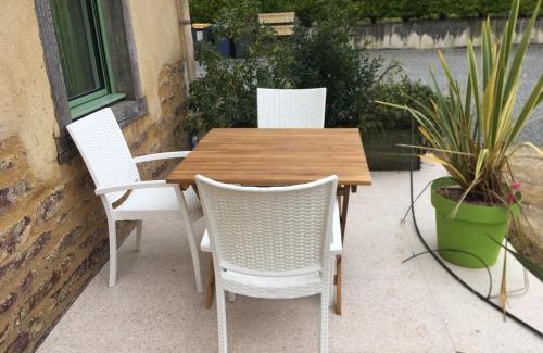 Melesse Apartment | Les Gîtes d'Emilie