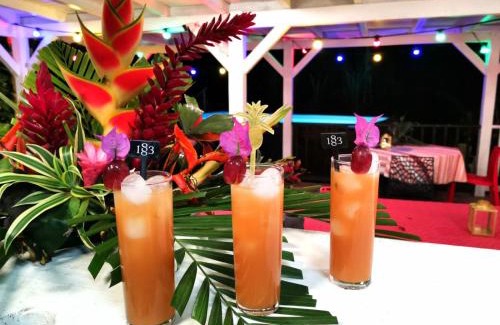 Petit-Bourg Hotel | Les Gîtes de la Lézarde