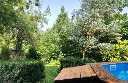 Bougy-lez-Neuville Bed & Breakfast | Les Glycines de Bougy