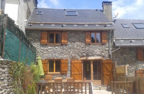 Antignac House | Les Granges de la Fontaine