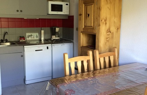 Les Menuires Apartment | Les Ménuires "quartier les Bruyères" Pieds des Pistes+parking