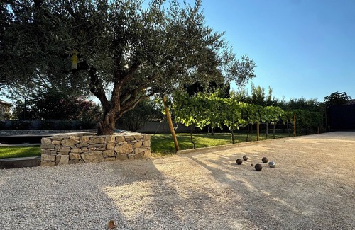 Bezouce House | Les Olivettes - Serenity and charm between Nîmes and the Pont du Gard