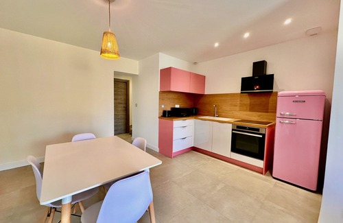 Le Grau-Du-Roi Apartment | Les Poissons - Appartement une chambre vue canal