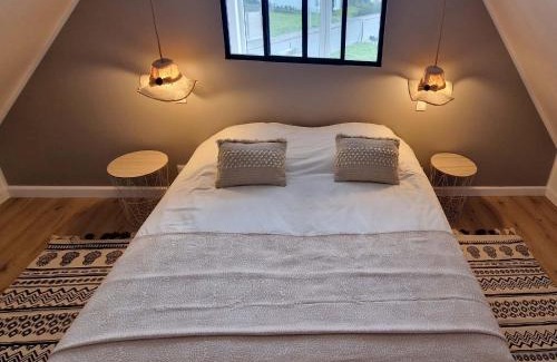 Ploudalmezeau House | LES PORTSALLAISES piscine ou spa à 300m de la plage