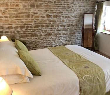 Vanzay House | Les Roches