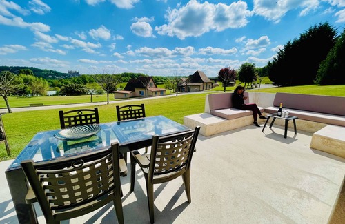 Hautefort Cottage | Les SOURCES "VIP Dyna" panoramic terrace, SPA, swimming pool, fishing pond.