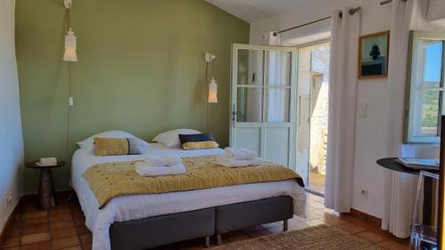 Valaurie Bed & Breakfast | Les Toits de Valaurie