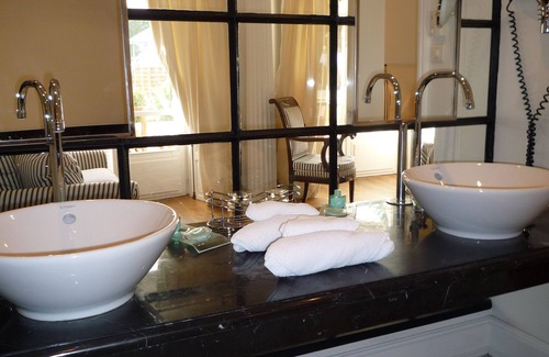 Saint-Paul-de-Vence Hotel | Les Vergers de Saint-Paul