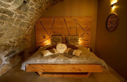 Mostuejouls House | lesoleilo