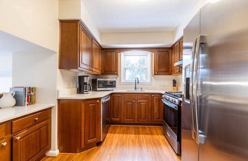 Annapolis House | Less than 1 mile to Navy Stadium, Fenced-in Yard and Dog-Friendly Home