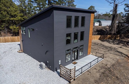 Rogers House | Less than a mile to Hwy 12 Boat launch!