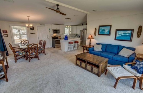 Colington House | Let's Do Sunset | 3170 ft from the beach | Private Pool, Dog Friendly | Kill Devil Hills