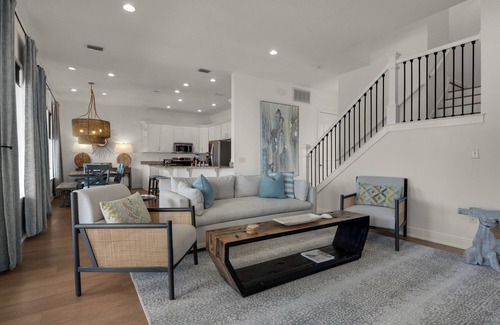 Villa Primera House | 🌅 Let's Do Sunset - Dock, Gulf Access, Sunset Deck + Pet Friendly 🐾