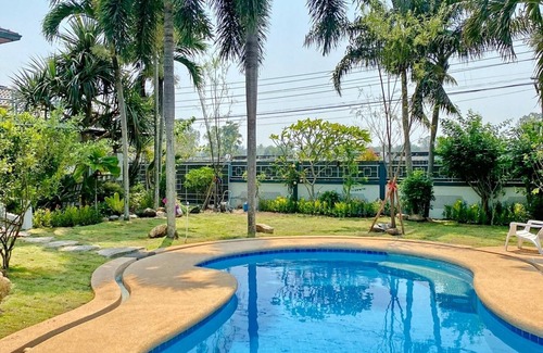 Na Chom Thian Villa | Lets Chill Pool Villa Najomtien Sattahip