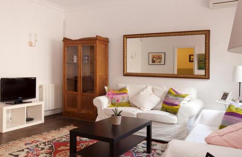 Les Corts Apartment | Letsgo Camp Nou Apartment