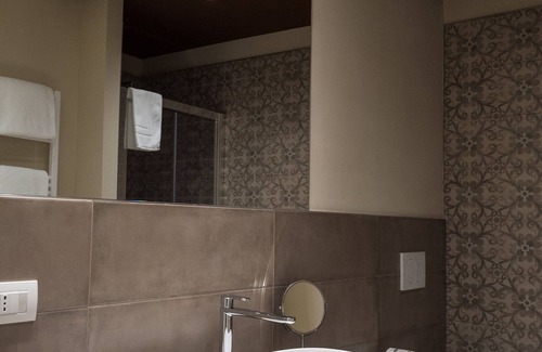 Ferrara Historic Centre House | Letto A Castello