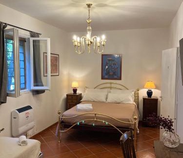 Longara House | Levante