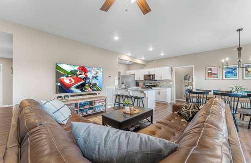 Branson West House | Level Up Lodge, Level Up Lodge - Pet Friendly