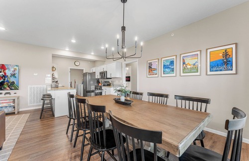 Branson West House | Level Up Lodge, Level Up Lodge - Pet Friendly