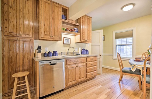 Lexington House | Lexington Getaway w/Backyard Deck < 2 Mi to UK!