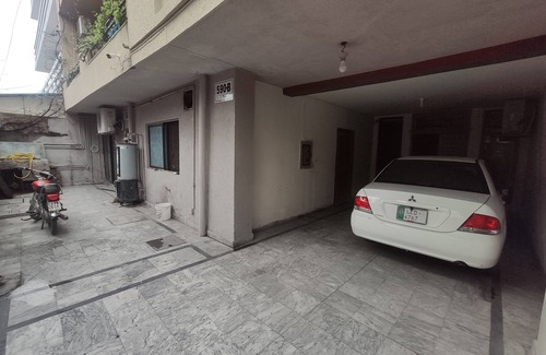 G-9 Sector House | LEXUS HOME SPACIOUS AND CENTRALLY LOCATED