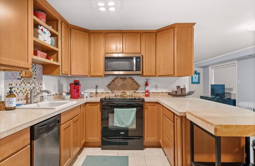 Tri-Cities House | Lg House w beautiful River View 2 stories, 5bd3bth