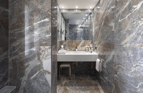 Fuorigrotta Hotel | LHP Napoli Palace & spa