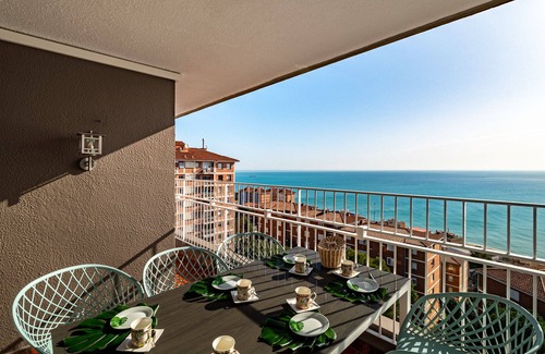 Montgat Apartment | LIANA SEAVIEW & BEACH APARTMENT; 3 bedrooms, 2 bathrooms, balcony, wifi, lift