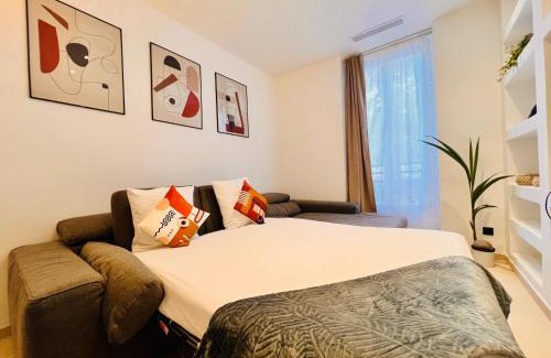 Vernier Apartment | LIBERATION CENTER - PRIVATE Balcony - 24&7 RECEPTION - LUGGAGE STORAGE