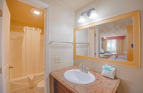 Kissimmee Hotel | Liberty Inn and Suites – Kissimmee/Near Disney