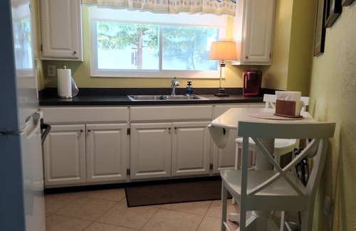 Sarasota Apartment | Lido Key Hide-Away for Two