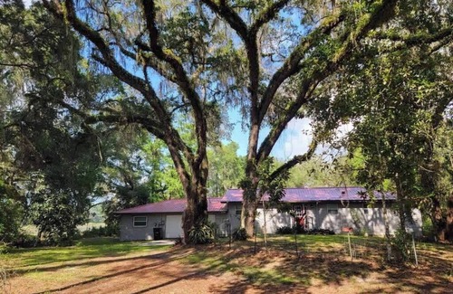 Inverness House | Life at the lake Summ