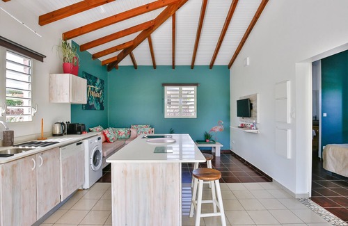 Sainte-Anne Cottage | - Life in pink -