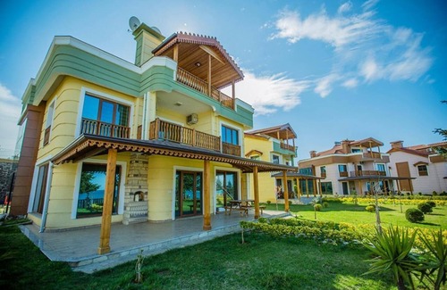 Black Sea Coast Villa | Lifoz Holiday Resort