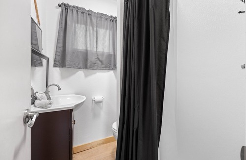 Idaho Springs Hotel | Lift Landing
