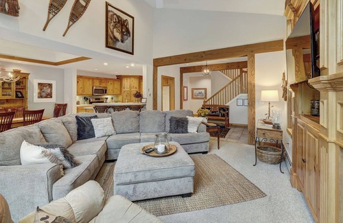 Peak 8 House | Light, bright, peaceful and convenient.