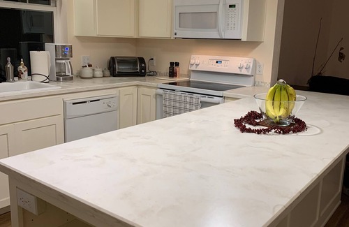 Historic Downtown District Apartment | Light-filled, upper story flat, walking distance to Oregon Shakespeare Festival
