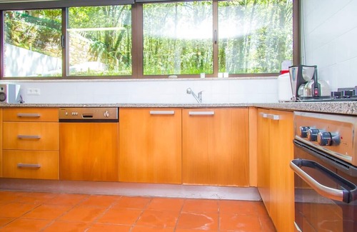 Venade House | Liiiving in Caminha | Oak Tree Chill House