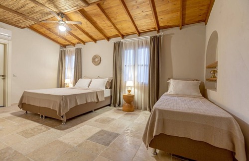 Tokoglu Hotel | Lika Alacati
