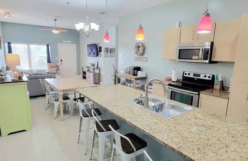 South Padre Island Condo | * Like New Killer Patio * Stunner close to Beach
