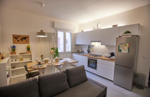 Ferrara Apartment | LikeHome San Romano -3Rooms - 10persone -Ferrara
