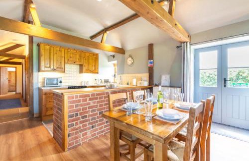 Irstead House | Lilac Barn