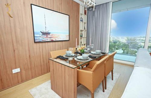 Saadiyat Cultural District Apartment | Lilac Breeze 1BR - Stylish Stay with Balcony Near Saadiyat Beach & Louvre Abu Dhabi